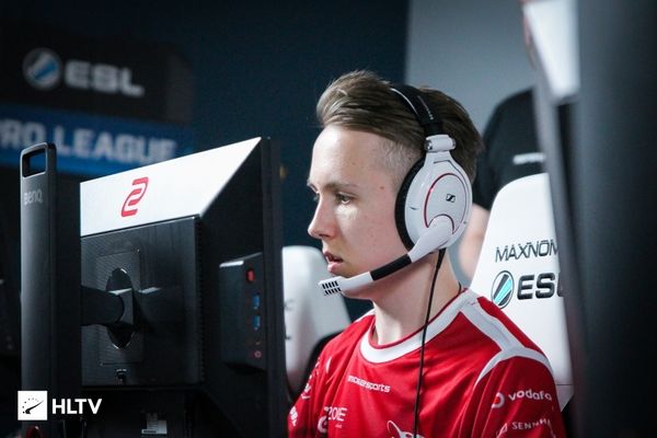 Elk：第四局输掉很可惜，但我们每个人都拉满了 没有谁一定要背锅